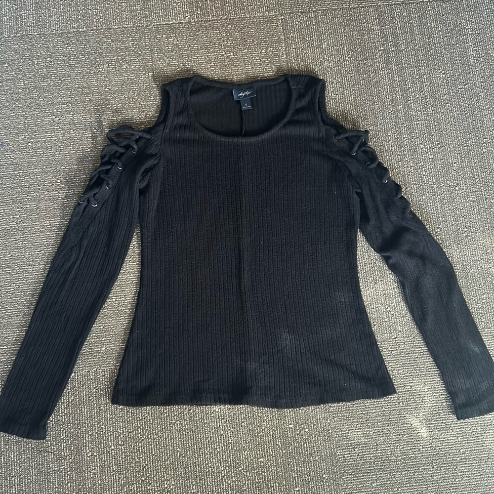 Daytrip Cold Shoulder